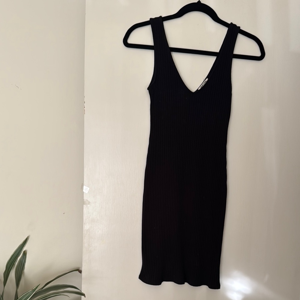Elegant Black ribbed Dress